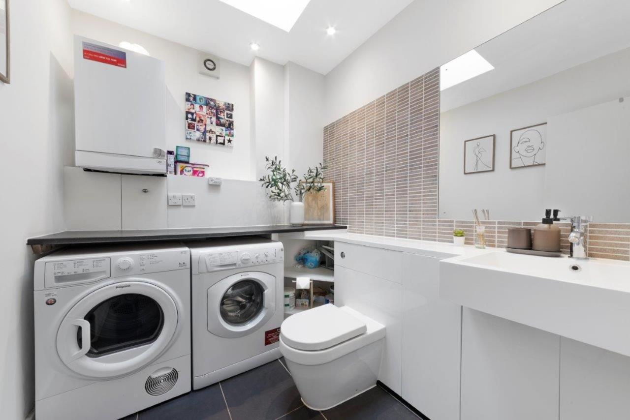 Huge Shoreditch Apartment- Private Roof Terrace لندن المظهر الخارجي الصورة